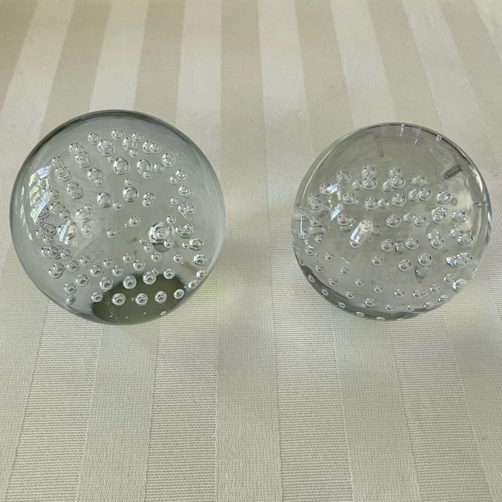 Three Paperweights 2 Vintage Clear Round Glass With Bubbles Murano Style & Bunny - Picture 2 of 16